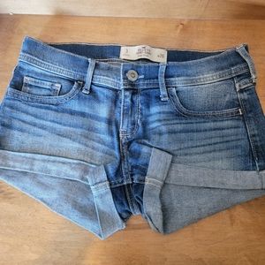 Hollister "Short" Shorts